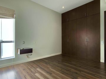 Vendo Hermoso Triplex En Cerros De Camacho, Surco