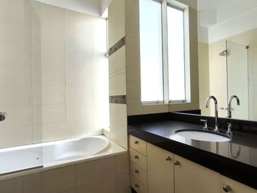 Vendo Hermoso Triplex En Cerros De Camacho, Surco