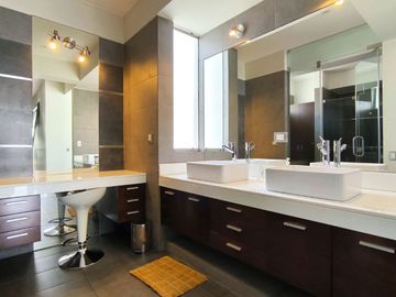 Vendo Hermoso Triplex En Cerros De Camacho, Surco