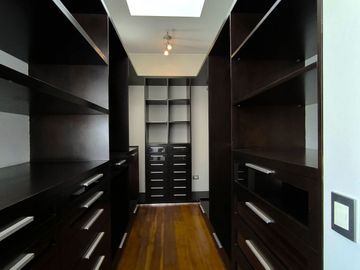 Vendo Hermoso Triplex En Cerros De Camacho, Surco