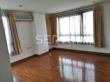Best Deal 11.5 MB! - 3 Beds 2 Baths 107.96 sq.m. Good Location Close to BTS Chong Nonsri at Baan Siri Sathorn-Suanplu Condo / For Sale