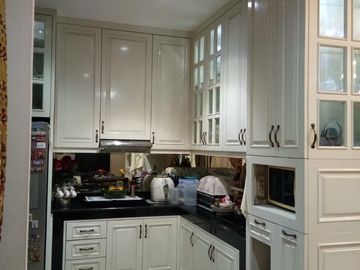 Dijual rumah bagus murah di Discovery Bintaro