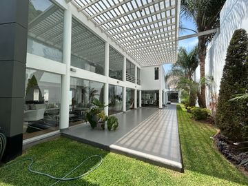 MODERNA CASA EN EXCLUSIVO CONDOMINIO, LA PLANICIE, 2DA ETAPA