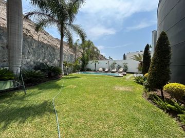 MODERNA CASA EN EXCLUSIVO CONDOMINIO, LA PLANICIE, 2DA ETAPA