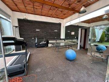 MODERNA CASA EN EXCLUSIVO CONDOMINIO, LA PLANICIE, 2DA ETAPA