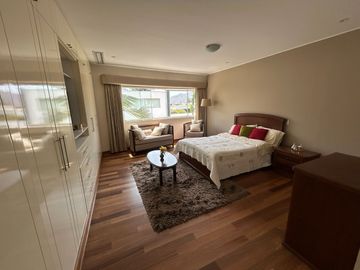 MODERNA CASA EN EXCLUSIVO CONDOMINIO, LA PLANICIE, 2DA ETAPA