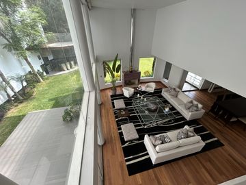 MODERNA CASA EN EXCLUSIVO CONDOMINIO, LA PLANICIE, 2DA ETAPA