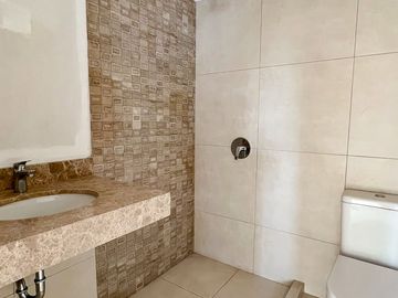 VENTA DÚPLEX ESTRENO / 4 HABITACIONES / TERRAZAS