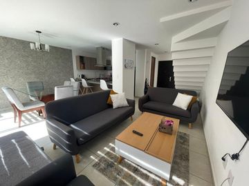 EXCENTE CASA EN VENTA A 30 MINUTOS DE SANTA FE RAPIDOS ACCESO A BOULEVARD AEROPUERTO Y PASEO TOLLOCAN