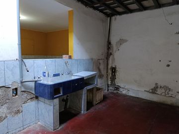 Vendo Casa De 316M2 Ubicado En Zona Altamente Comercial