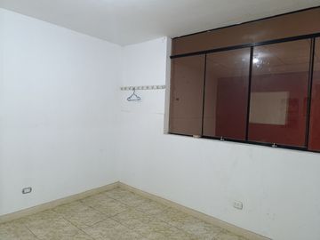 Vendo Casa De 316M2 Ubicado En Zona Altamente Comercial