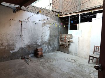 Vendo Casa De 316M2 Ubicado En Zona Altamente Comercial