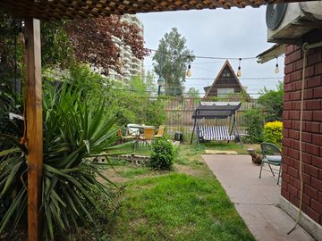 CASA EN VENTA EN CELERINO PEREIRA, METRO PRINCIPE DE GALES, ÑUÑOA