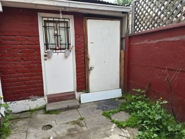 CASA EN VENTA EN CELERINO PEREIRA, METRO PRINCIPE DE GALES, ÑUÑOA