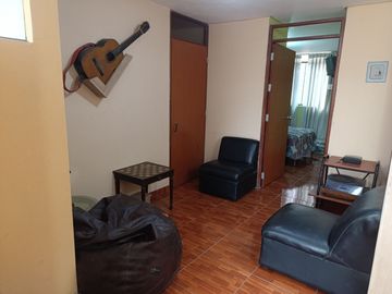 Se Vende Hermosa Y Acogedora Casa De 3 Pisos + Azotea