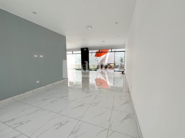 VENDO DUPLEX MODERNO EN LA MOLINA