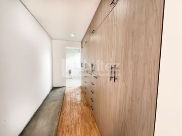 VENDO DUPLEX MODERNO EN LA MOLINA