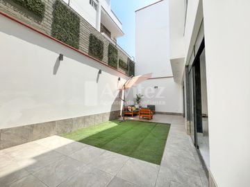 VENDO DUPLEX MODERNO EN LA MOLINA