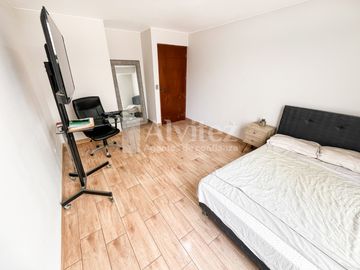 VENDO DUPLEX MODERNO EN LA MOLINA