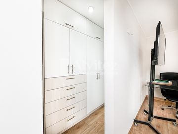 VENDO DUPLEX MODERNO EN LA MOLINA
