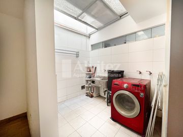 VENDO DUPLEX MODERNO EN LA MOLINA