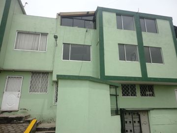 CASA DE VENTA, 3 DORMITORIOS, CUARTO DE ESTUDIO O MUSICA, SECTOR LA MAGDALENA