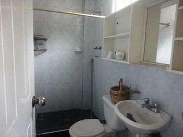 CASA DE VENTA, 3 DORMITORIOS, CUARTO DE ESTUDIO O MUSICA, SECTOR LA MAGDALENA