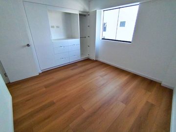 Surco CHACARILLA – DUPLEX Penthouse de 3dorm + Cocina Equipada + Terraza con Jardín + Balcón