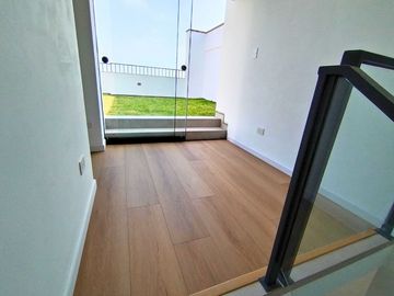 Surco CHACARILLA – DUPLEX Penthouse de 3dorm + Cocina Equipada + Terraza con Jardín + Balcón