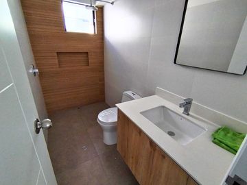 Surco CHACARILLA – DUPLEX Penthouse de 3dorm + Cocina Equipada + Terraza con Jardín + Balcón