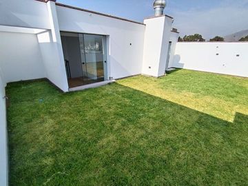 Surco CHACARILLA – DUPLEX Penthouse de 3dorm + Cocina Equipada + Terraza con Jardín + Balcón