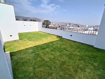 Surco CHACARILLA – DUPLEX Penthouse de 3dorm + Cocina Equipada + Terraza con Jardín + Balcón