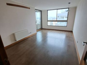 LINDO  DEPARTAMENTO  2D , 2B , 2E  , A PASOS DE AV. LIBERTAD, SECTOR PONIENTE.