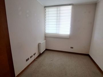 LINDO  DEPARTAMENTO  2D , 2B , 2E  , A PASOS DE AV. LIBERTAD, SECTOR PONIENTE.