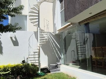 Residencia 5 Recamaras Privada Pedregal Fase 1 San Luis Potosi