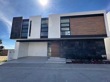 Venta de Casa Nueva en Residencial Tamarindos Campestre Aguascalientes (SUSY)