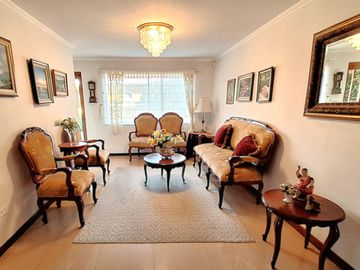 Casa 506 m2. + Terreno 1.926 m2. Sector Buena Esperanza, Tumbaco
