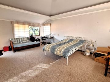 Casa 506 m2. + Terreno 1.926 m2. Sector Buena Esperanza, Tumbaco