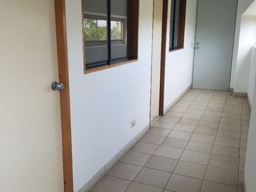VENDO DPTO DUPLEX  770MTS CON 5 ESTACIONAMIENTOS