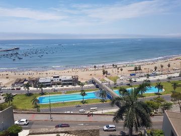 VENDO DPTO DUPLEX  770MTS CON 5 ESTACIONAMIENTOS