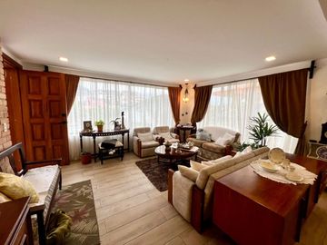 En Venta Casa Rentera en Azogues en la Avenida 16 de Abril