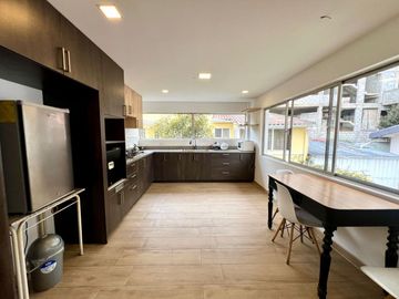 En Venta Casa Rentera en Azogues en la Avenida 16 de Abril