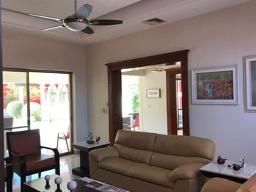 Casa con jardín y alberca privada, en venta, Montecristo, Mérida