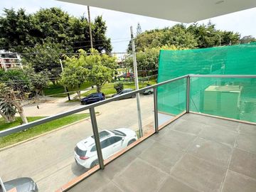 Venta Exclusivos Depas Frente Al Parque en Surco, Limite con Miraflores!