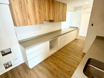 Venta Exclusivos Depas Frente Al Parque en Surco, Limite con Miraflores!