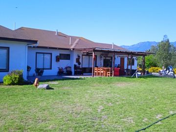 PARCELA CON CASA 4 DORM 2 BAÑOS EN SAN ISIDRO, QUILLOTA