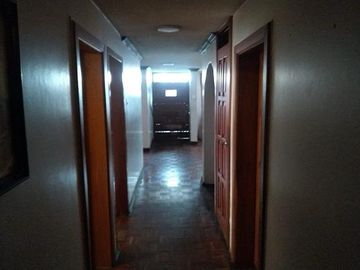 SE VENDE DEPARTAMENTO CON SUITE INDEPENDIENTE, SECTOR PLAZA DE TOROS, NORTE DE QUITO, PICHINCHA, ECUADOR