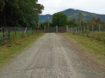 Venta de Terreno de 5252m2 en La Colonia de Correntoso, Puerto Montt