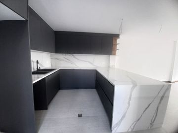 VENTA CASA A ESTRENAR SECTOR  NAYON
