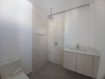 VENTA CASA A ESTRENAR SECTOR  NAYON